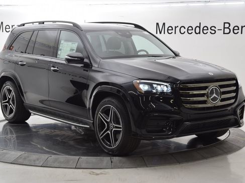 New 2026 Mercedes-Benz GLS 450 4MATIC image 8