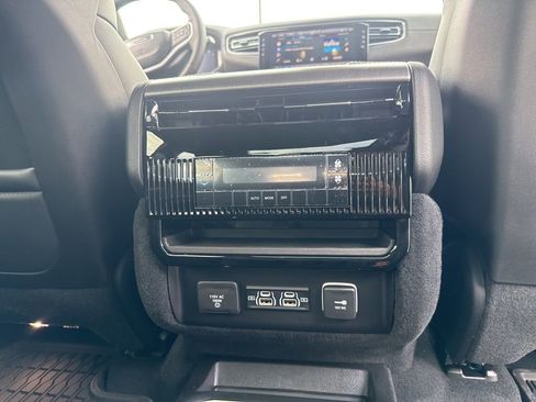 New 2026 Jeep Grand Wagoneer 4WD image 13