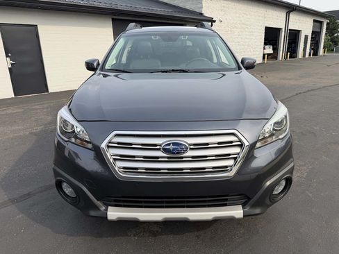 Used 2017 Subaru Outback 2.5i Limited AWD/4WD image 7