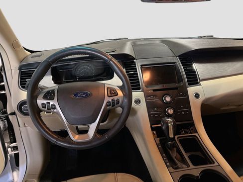 Used 2018 Ford Taurus SEL w/ Equipment Group 201A image 21