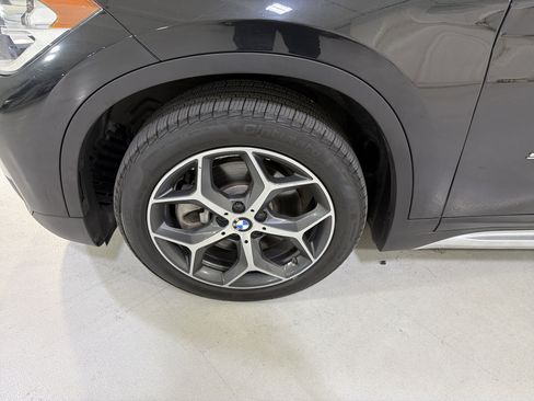 Used 2018 BMW X1 sDrive28i w/ Convenience Package image 9
