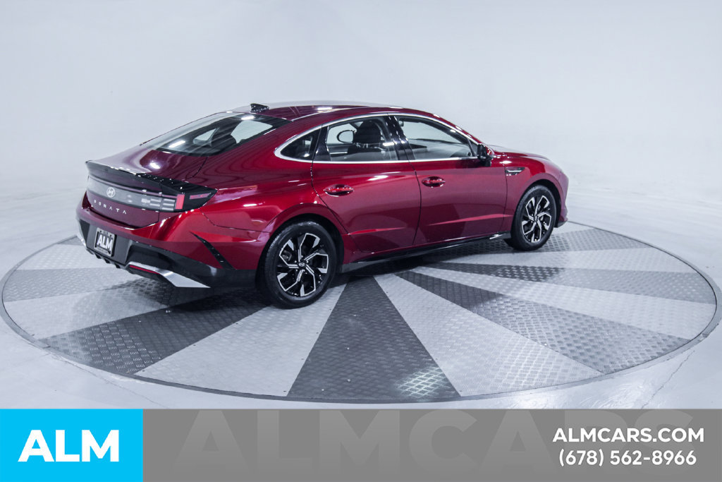 Used 2025 Hyundai Sonata SEL FWD image 10