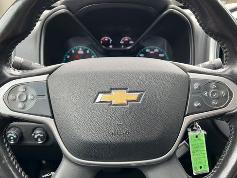 Used 2022 Chevrolet Colorado LT w/ LT Convenience Package image 28