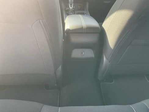 Used 2020 Nissan Sentra SV image 26