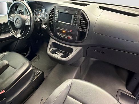 Used 2018 Mercedes-Benz Metris Passenger image 12