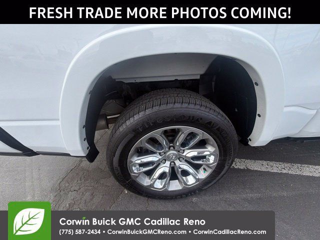 Used 2021 RAM 1500 Laramie w/ Sport Appearance Package AWD/4WD image 9