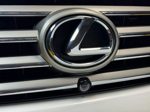 Used 2013 Lexus LX 570 4WD image 11