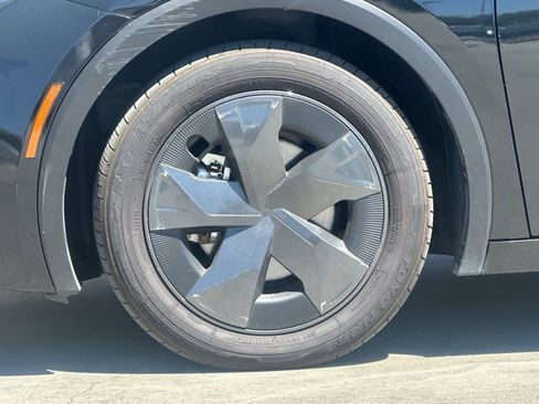 Used 2024 Toyota Prius LE image 25