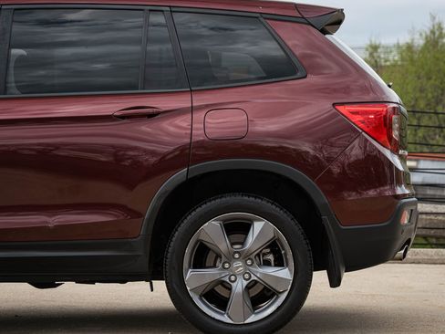 Used 2019 Honda Passport Touring image 4