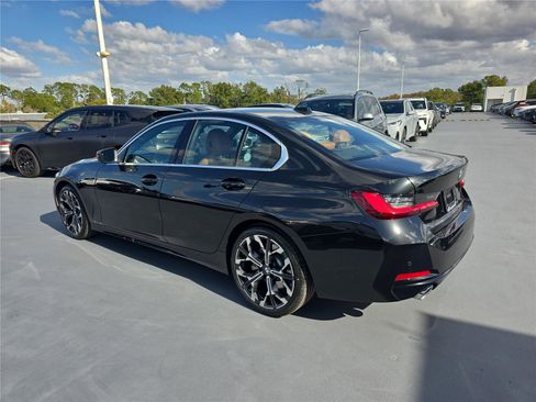 Certified 2025 BMW 330i Sedan w/ Convenience Package image 5