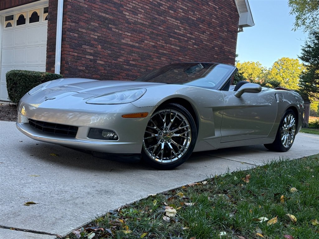 Used 2008 Chevrolet Corvette Convertible w/ Preferred Equipment Group RWD image 7