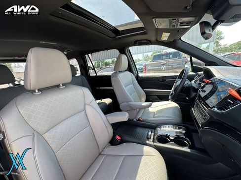 Used 2023 Honda Passport Elite image 19