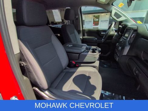 Used 2022 Chevrolet Silverado 1500 Custom AWD/4WD image 28