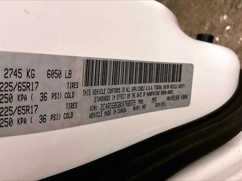 Used 2019 Dodge Grand Caravan SE FWD image 35