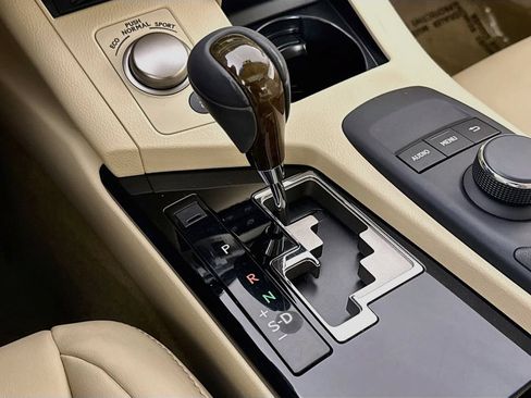 Used 2013 Lexus ES 350 w/ Premium Pkg FWD image 18