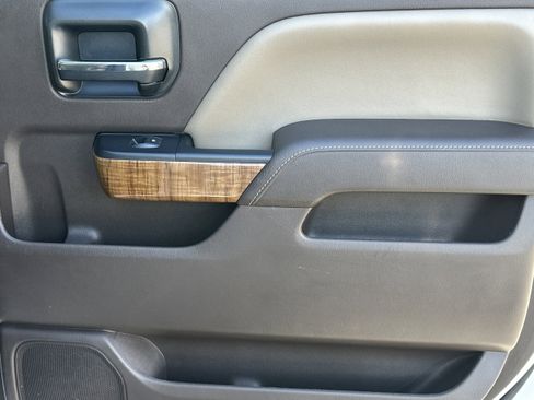 Used 2017 GMC Sierra 1500 SLT w/ SLT Premium Package image 16