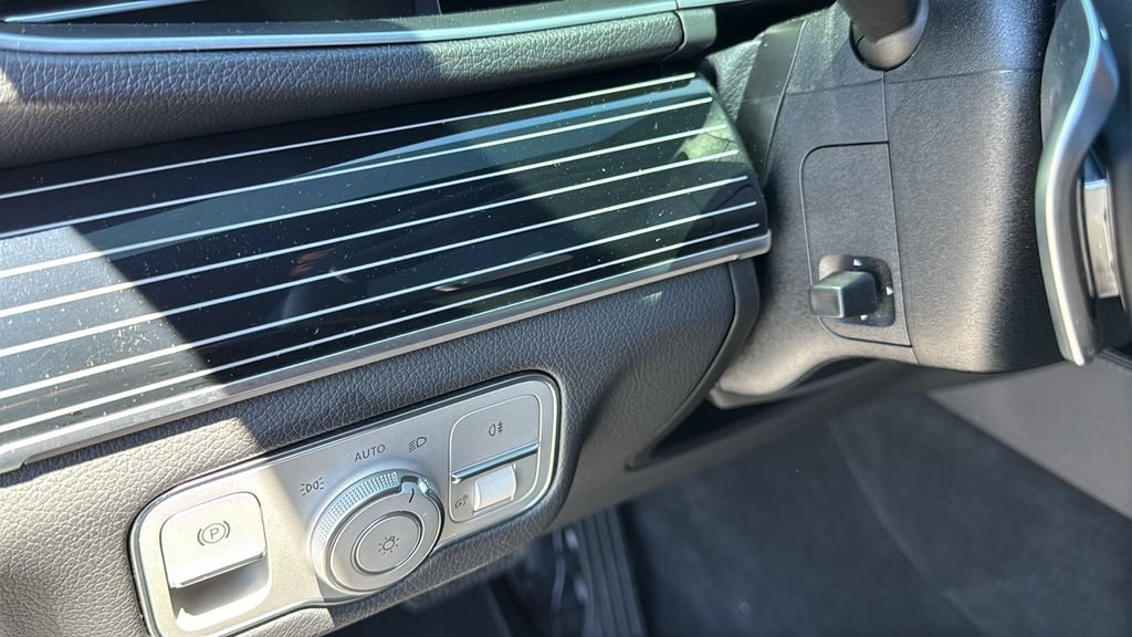 Certified 2025 Mercedes-Benz GLE 450 4MATIC image 32