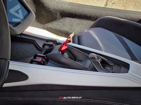 Used 2024 Lamborghini Revuelto AWD/4WD image 21