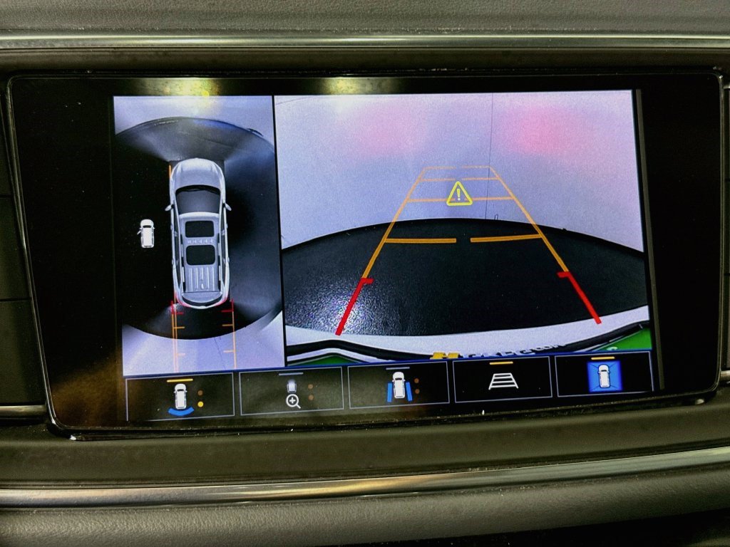 Used 2022 Buick Enclave Premium FWD image 18