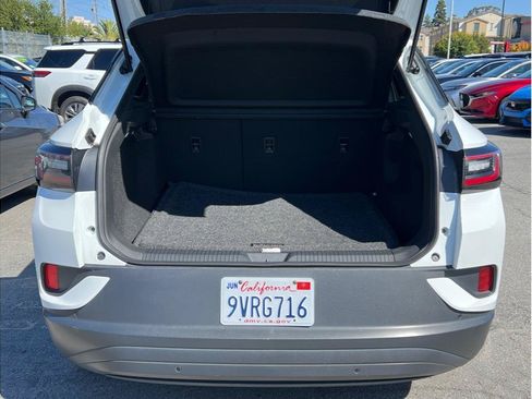 Used 2023 Volkswagen ID.4 Pro RWD image 5