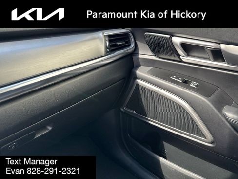 Used 2022 Kia Telluride S AWD/4WD image 33