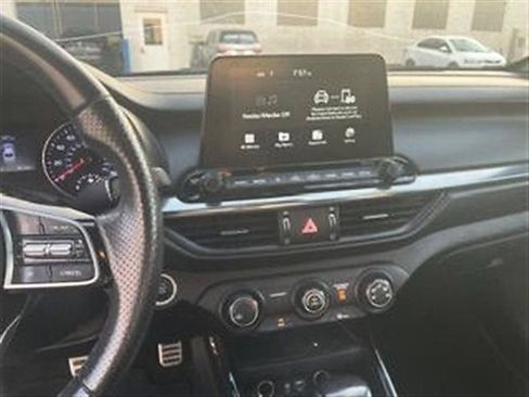Used 2021 Kia Forte GT-Line FWD image 7