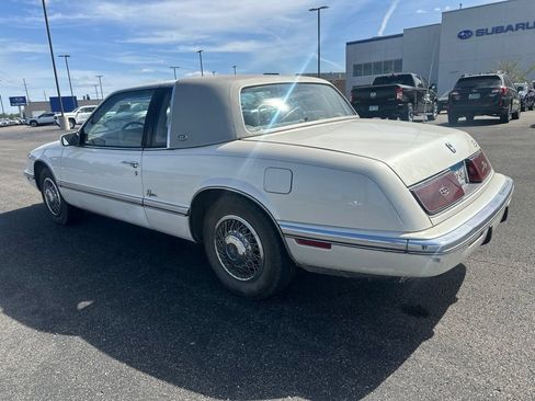 Used 1991 Buick Riviera Coupe FWD image 15