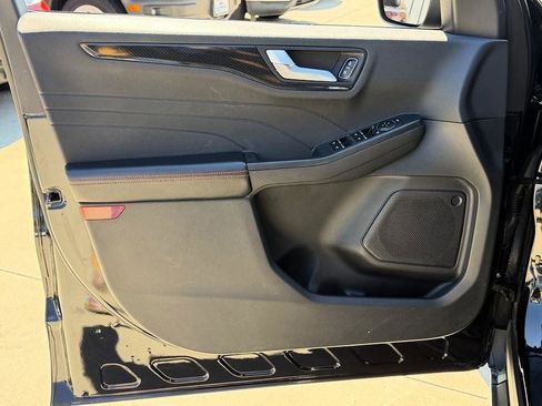 Certified 2024 Ford Escape ST-Line image 18