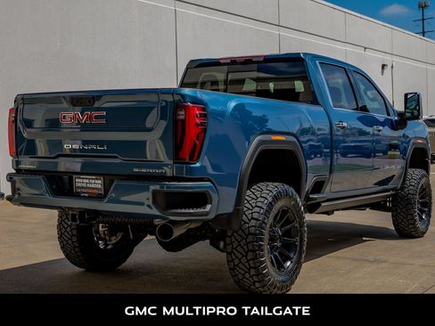 Used 2024 GMC Sierra 2500 Denali w/ Denali Reserve Package AWD/4WD image 10