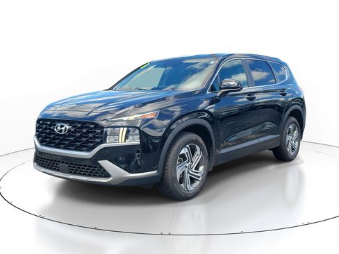 Used 2023 Hyundai Santa Fe SE FWD image 3