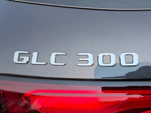 Used 2026 Mercedes-Benz GLC 300 4MATIC image 9