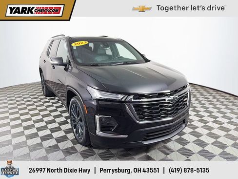 Certified 2023 Chevrolet Traverse RS AWD/4WD image 1