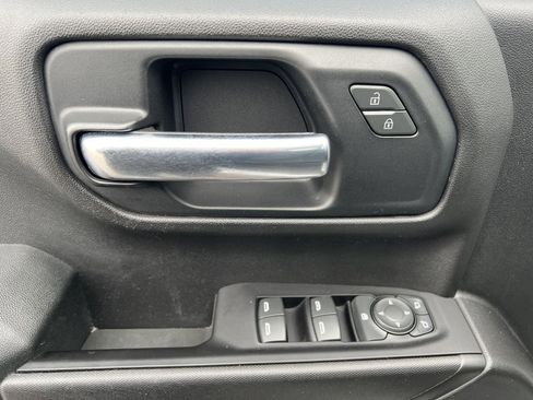 Used 2019 Chevrolet Silverado 1500 Custom Trail Boss w/ Custom Convenience Package image 15