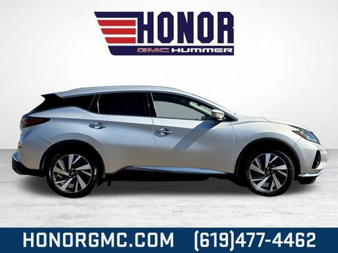 Used 2023 Nissan Murano SL image 2