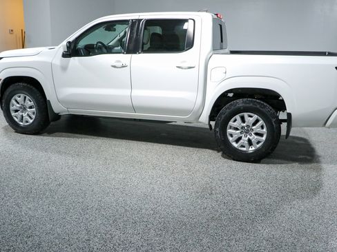 Used 2023 Nissan Frontier SV w/ SV Convenience Package AWD/4WD image 10