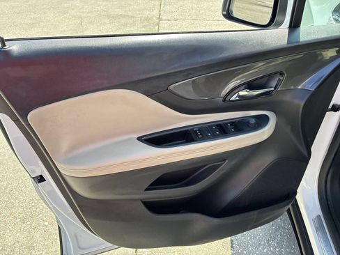 Certified 2019 Buick Encore Essence FWD image 20