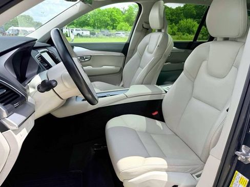 Used 2018 Volvo XC90 T6 Momentum w/ Protection Package Premier AWD/4WD image 17