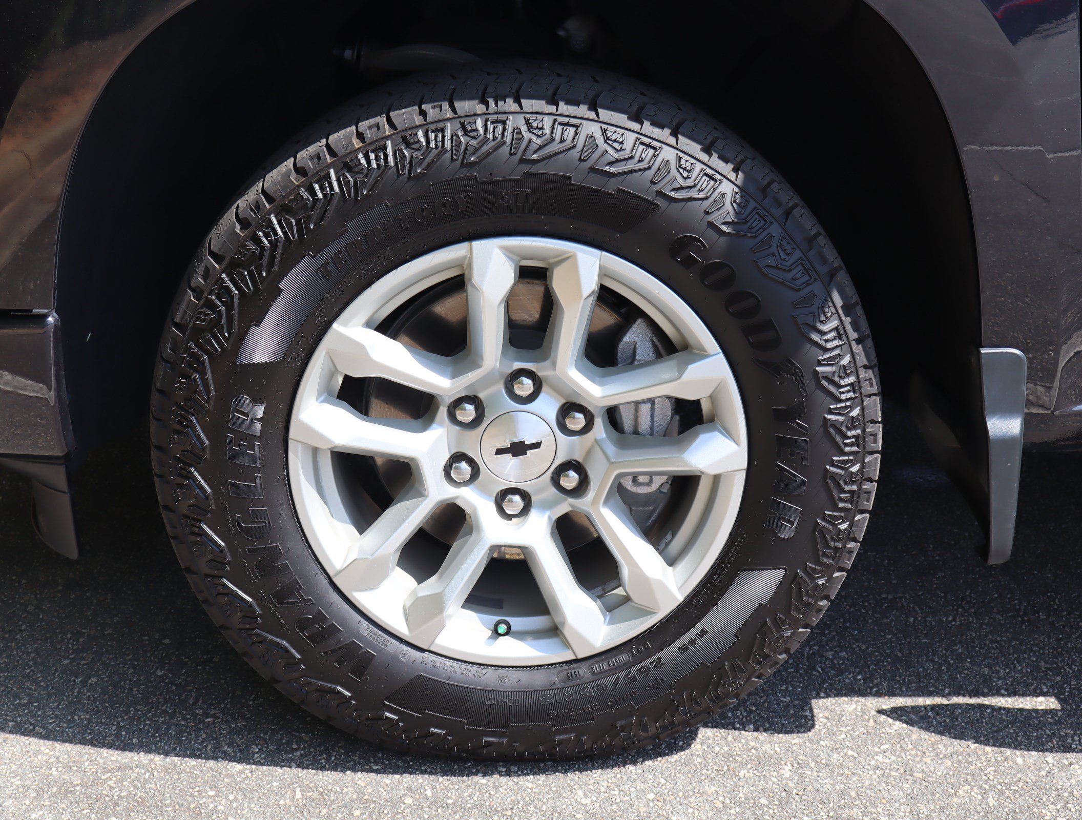 Used 2024 Chevrolet Silverado 1500 RST w/ Convenience Package II AWD/4WD image 40