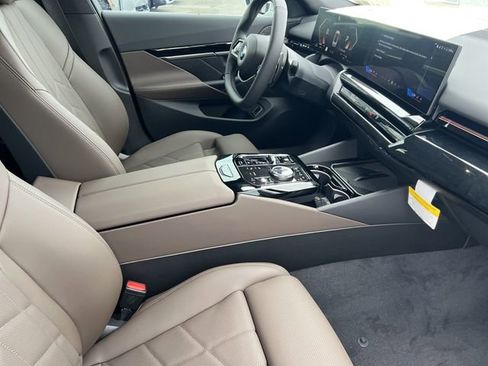 New 2026 BMW 530i image 11