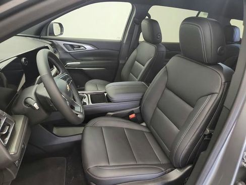 New 2026 Chevrolet Traverse LT image 18