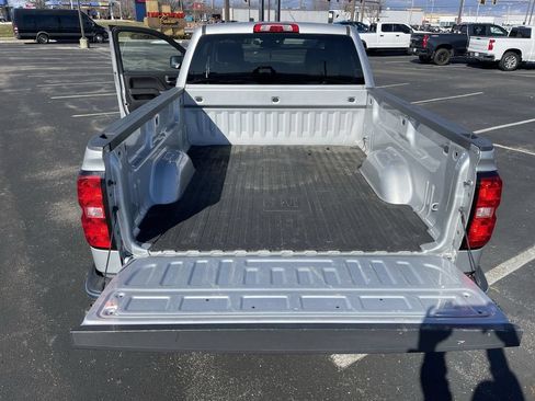 Used 2018 Chevrolet Silverado 1500 LT AWD/4WD image 22