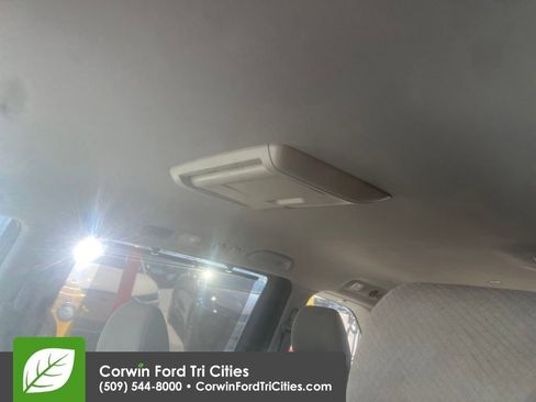Used 2016 Honda Odyssey SE image 10