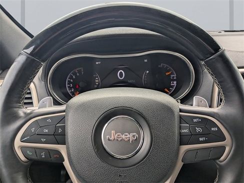 Used 2015 Jeep Grand Cherokee Overland image 25