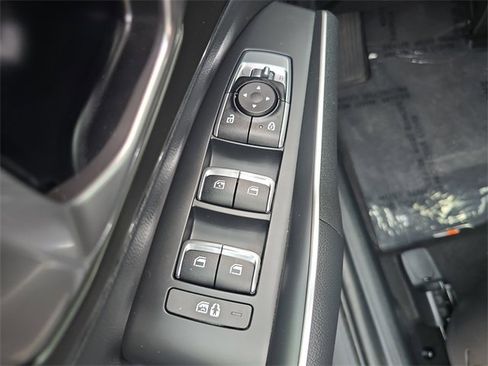 Used 2024 Kia Sorento EX w/ Panoramic Sunroof Package image 17