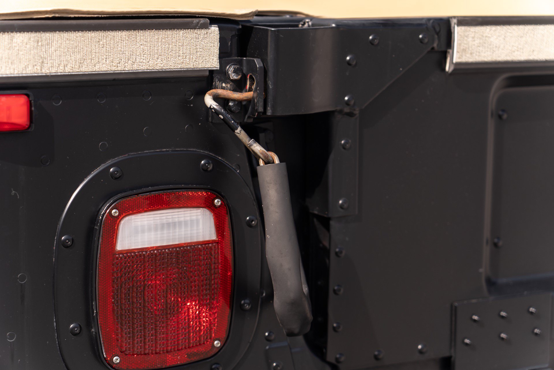Used 2001 HUMMER H1 4-Door Open Top AWD/4WD image 77