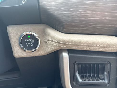 Used 2024 Ford Expedition Max Limited image 21