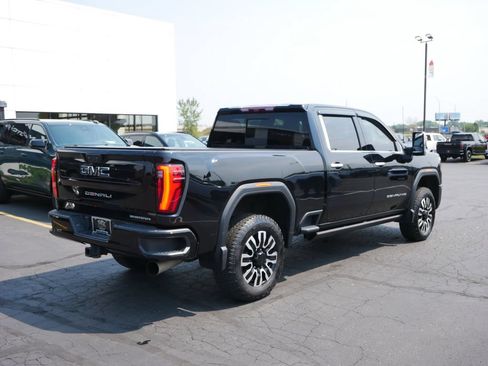 Used 2024 GMC Sierra 2500 Denali Ultimate w/ Snow Plow Prep/Camper Package AWD/4WD image 7
