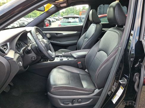 Used 2019 INFINITI QX50 Essential w/ Sensory Package AWD/4WD image 9