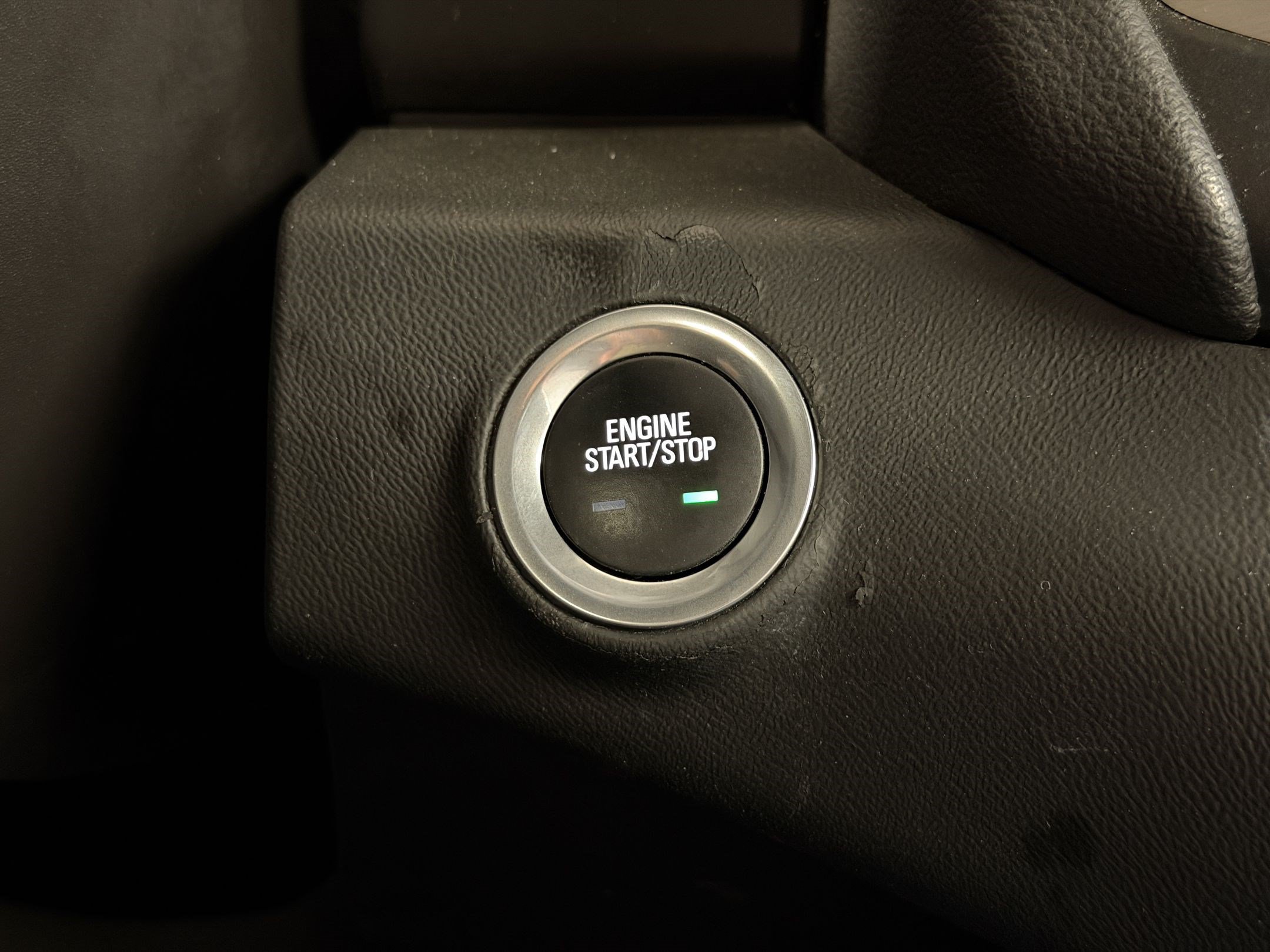 Used 2024 GMC Terrain SLT AWD/4WD image 17
