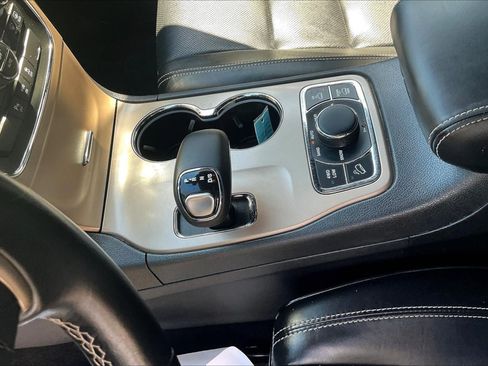 Used 2015 Jeep Grand Cherokee Overland AWD/4WD image 17